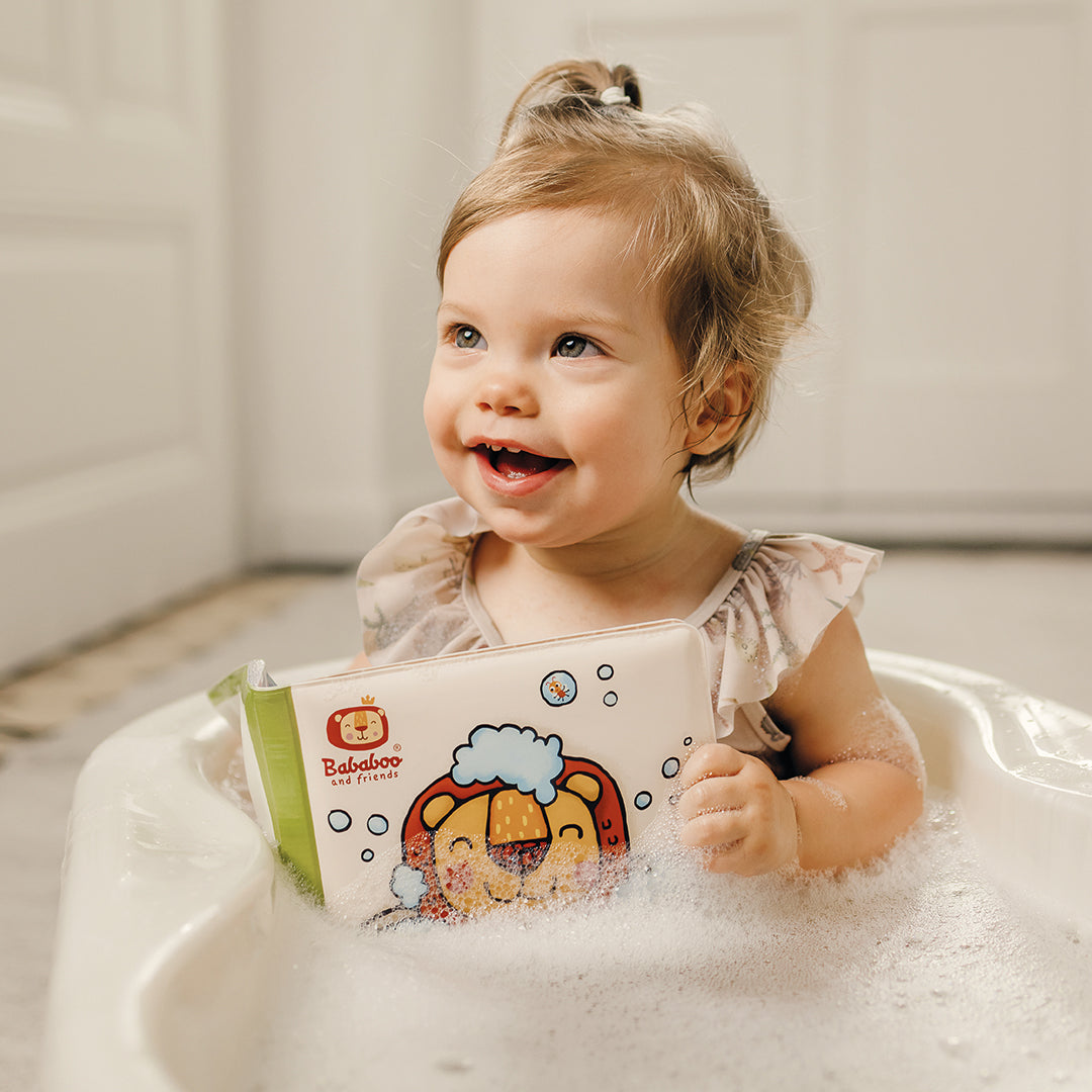 Splish, Splash! It's Time to Bathe! Magic Bath Book